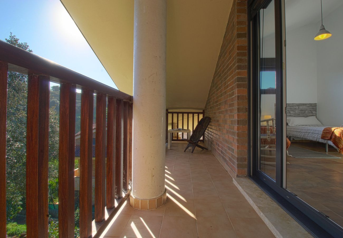 Apartamento en Oreña - Rozando el Mar en Puerto Calderón con piscina