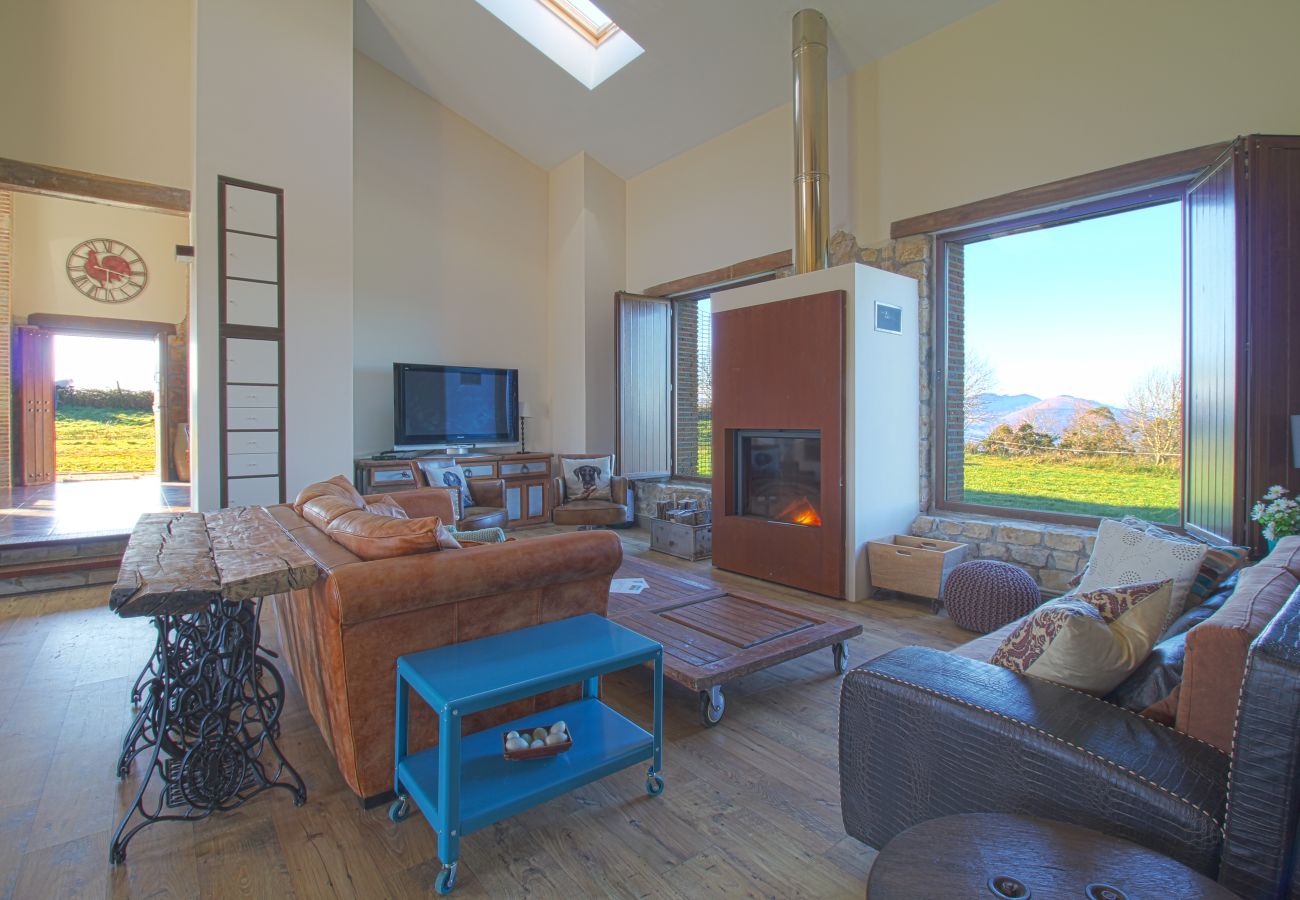 Casa en Penagos - Casona Alto Sarracín