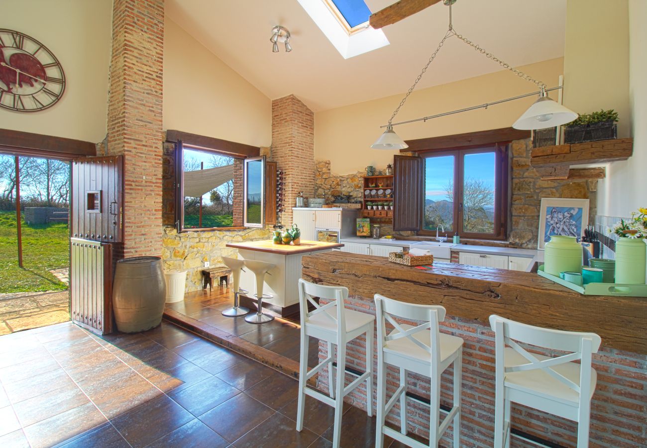 Casa en Penagos - Casona Alto Sarracín