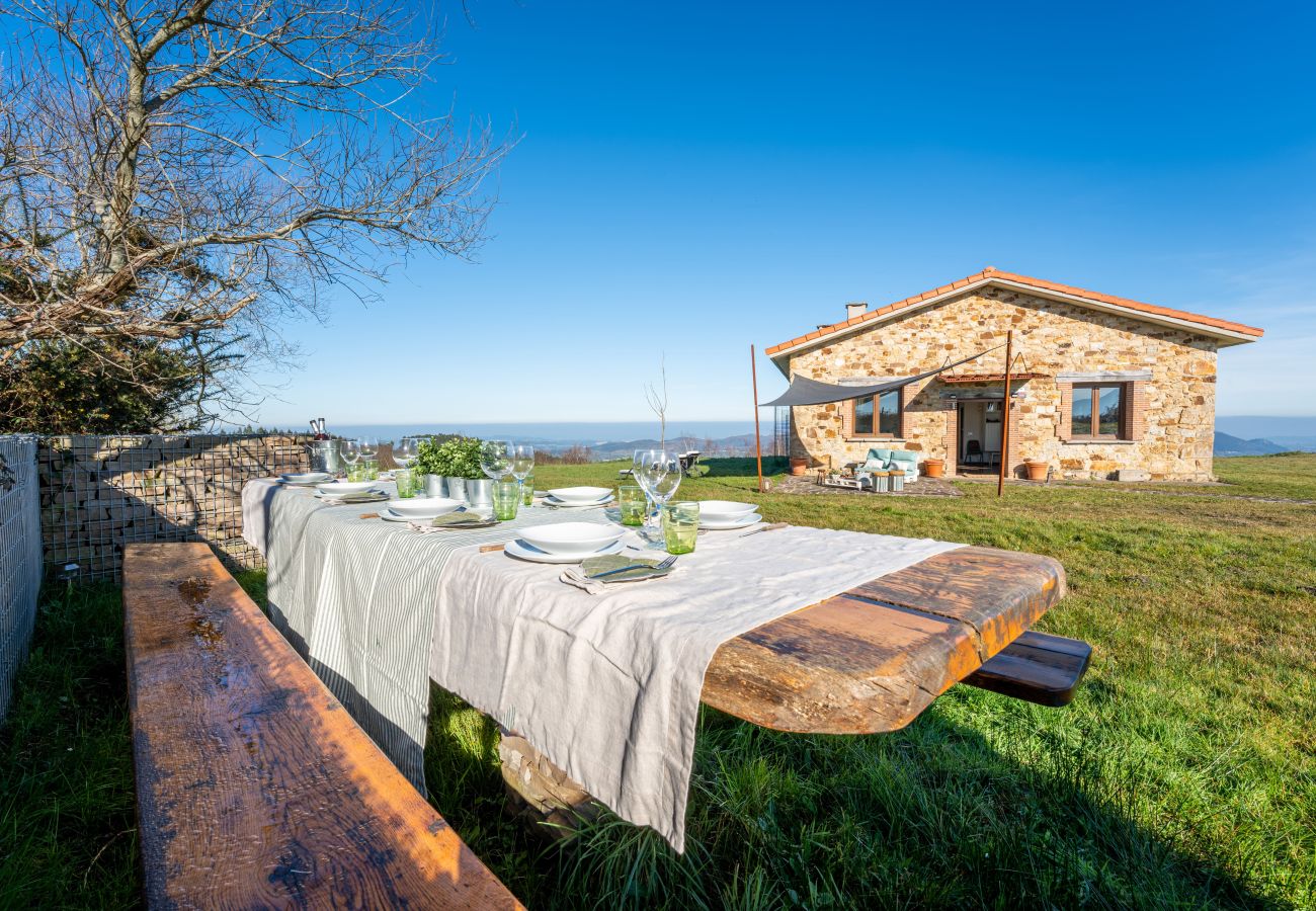 Casa en Penagos - Casona Alto Sarracín
