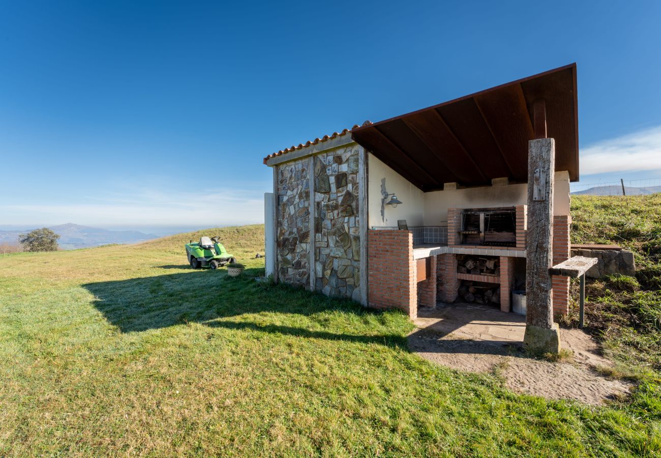 Casa en Penagos - Casona Alto Sarracín