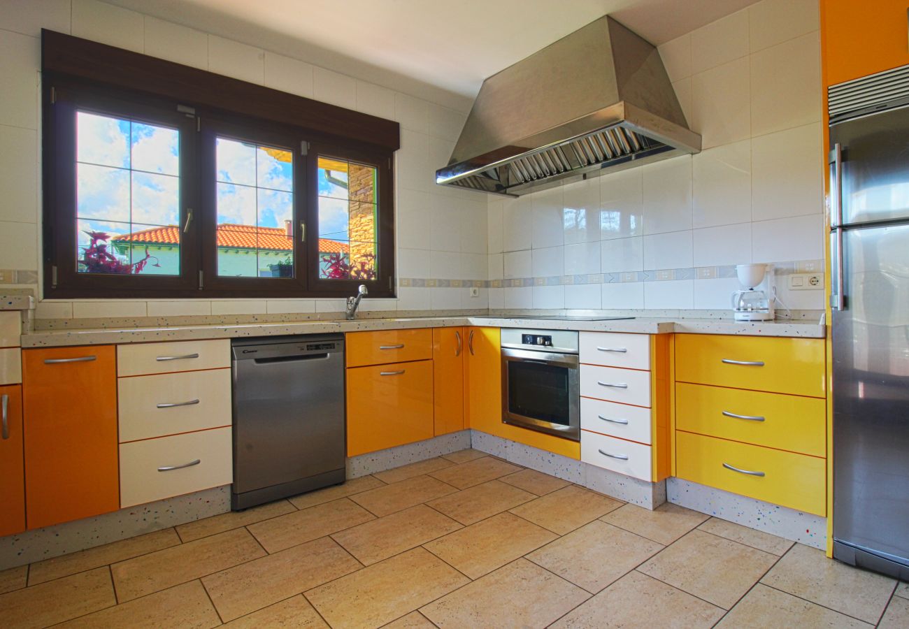 Casa en Reocín - Green House con piscina