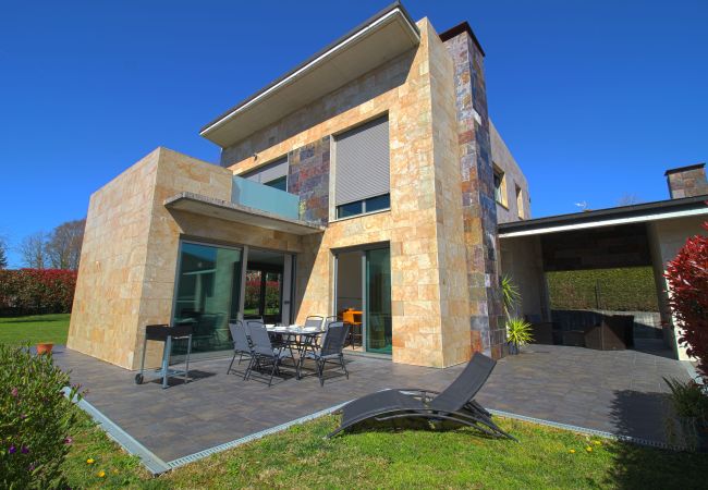 Casa en Santillana del Mar - El Chalet de Lola