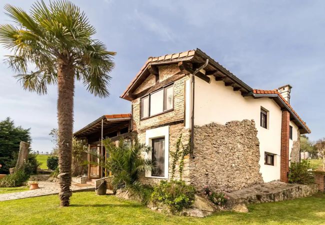 Casa en Oruña de Piélagos - Chalet Suka