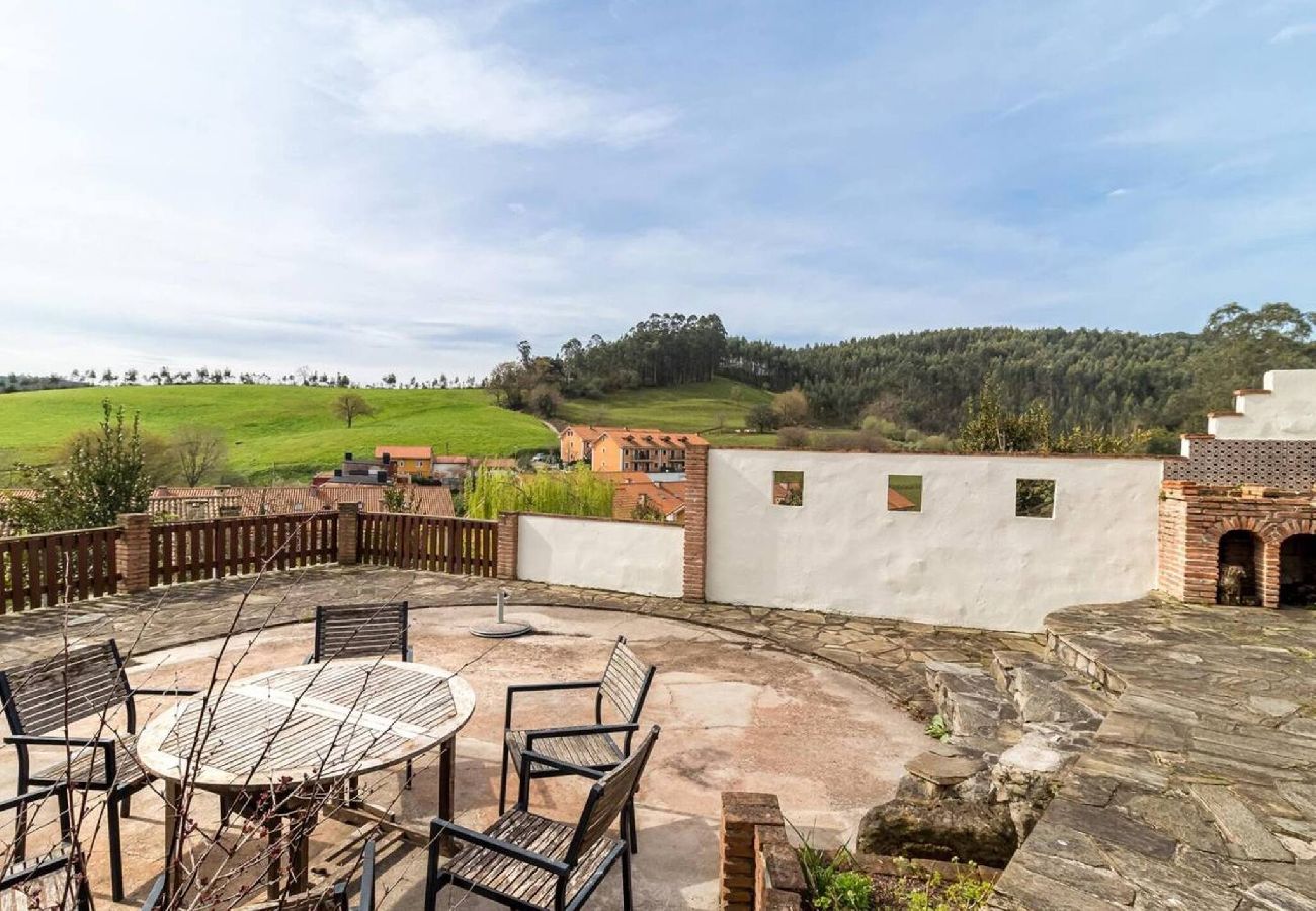 Casa en Oruña de Piélagos - Chalet Suka