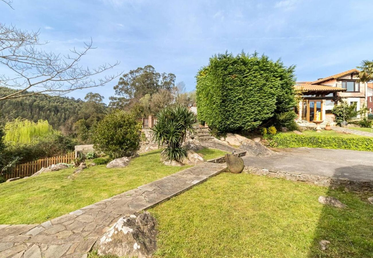 Casa en Oruña de Piélagos - Chalet Suka