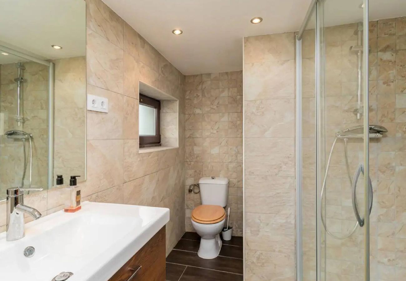 Casa en Oruña de Piélagos - Chalet Suka