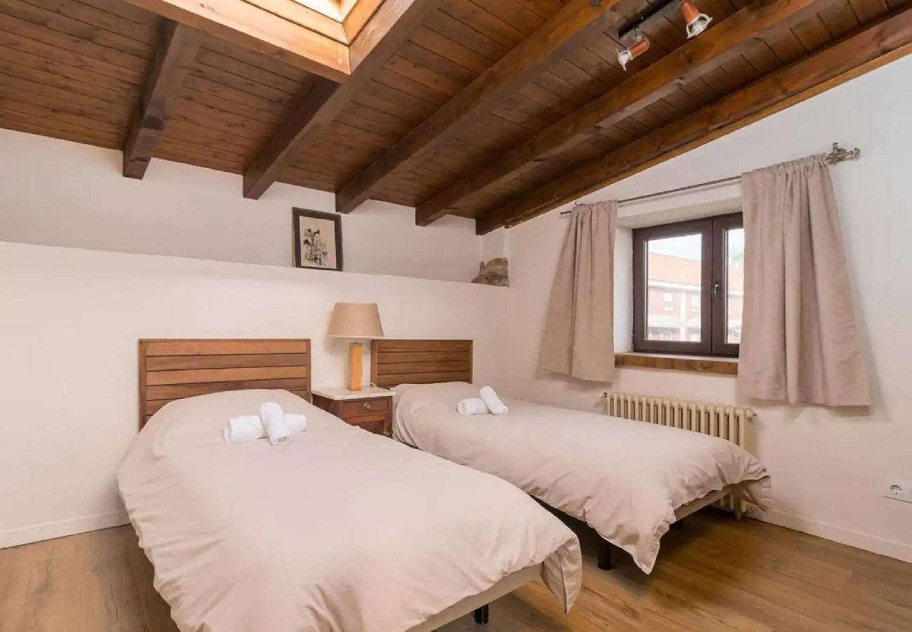 Casa en Oruña de Piélagos - Chalet Suka