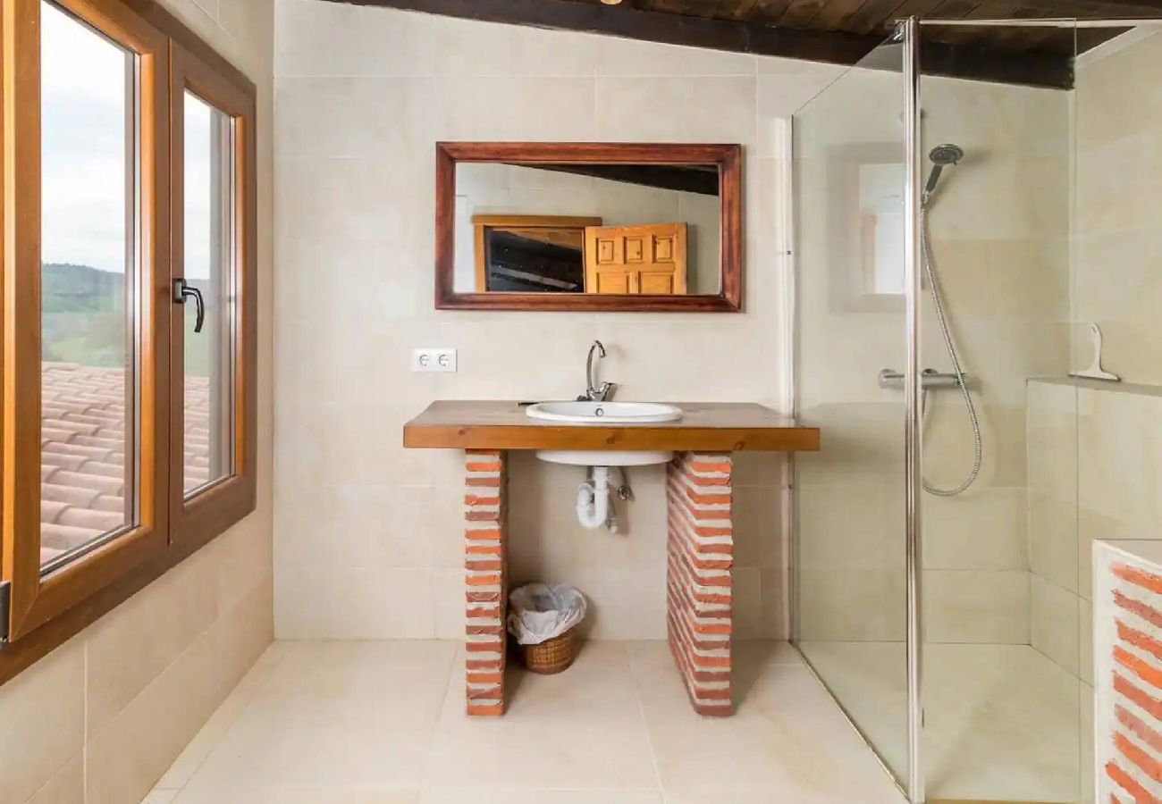 Casa en Oruña de Piélagos - Chalet Suka