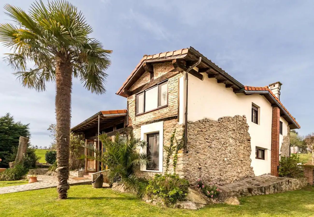 Casa en Oruña de Piélagos - Chalet Suka