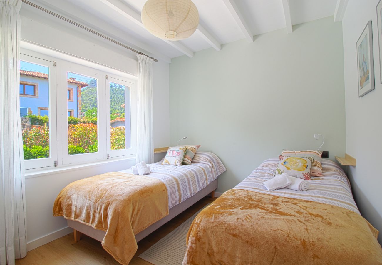 Casa en Val de San Vicente - Marina House con vistas al mar