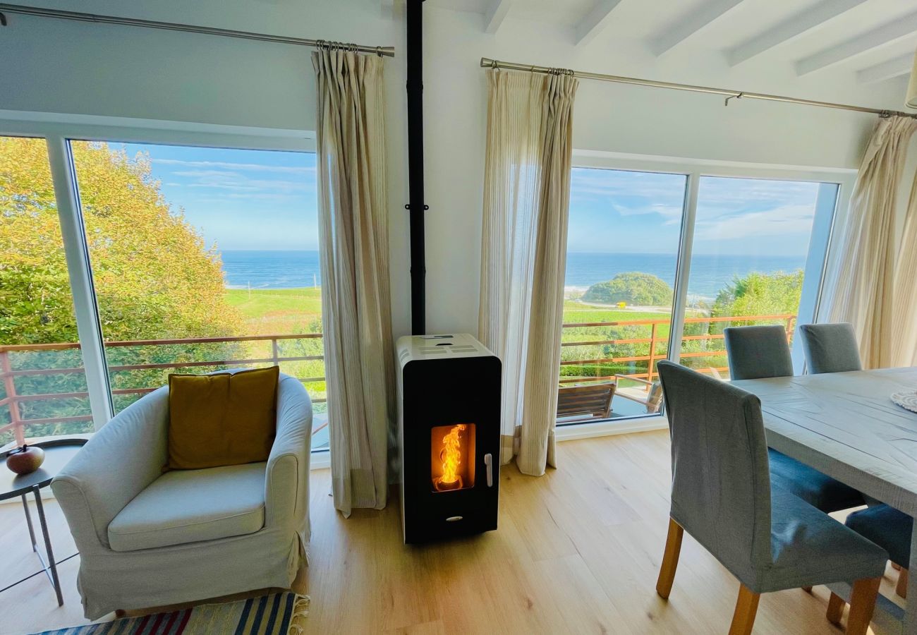 Casa en Val de San Vicente - Marina House con vistas al mar