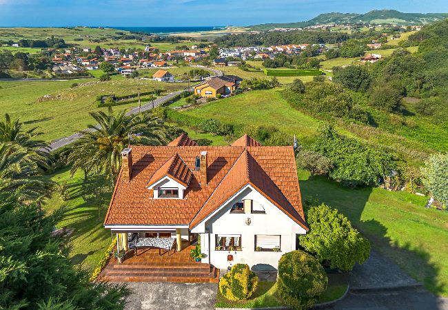 Casa en Miengo - Villa Rubén