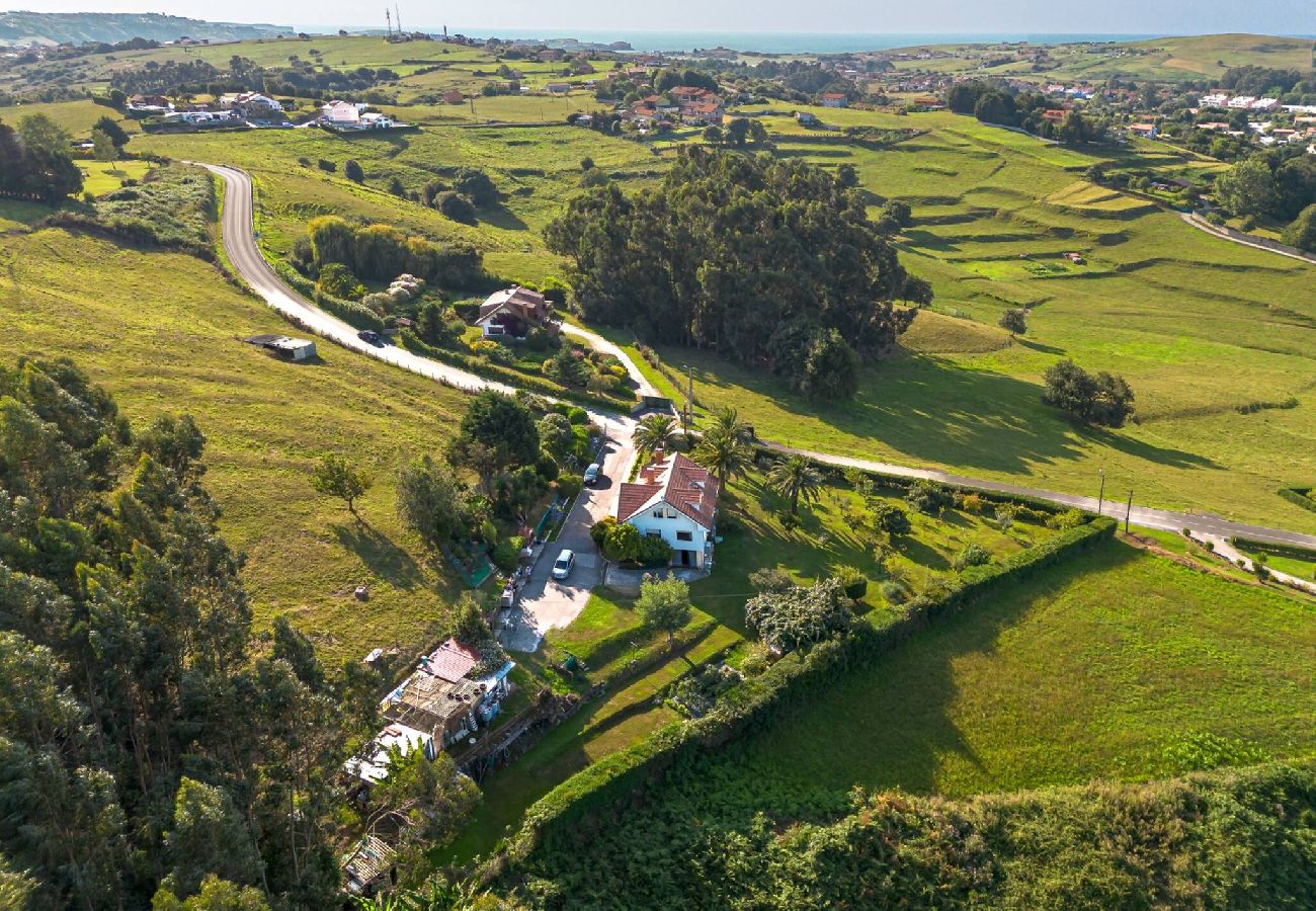 Casa en Miengo - Villa Rubén