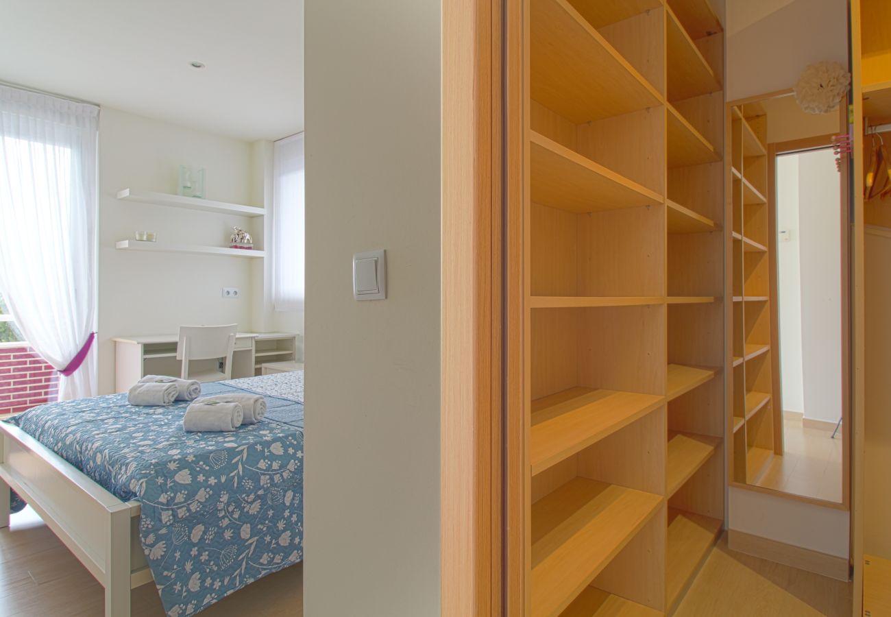 Casa en Suances - Villa Margarita con piscina, barbacoa y jardín