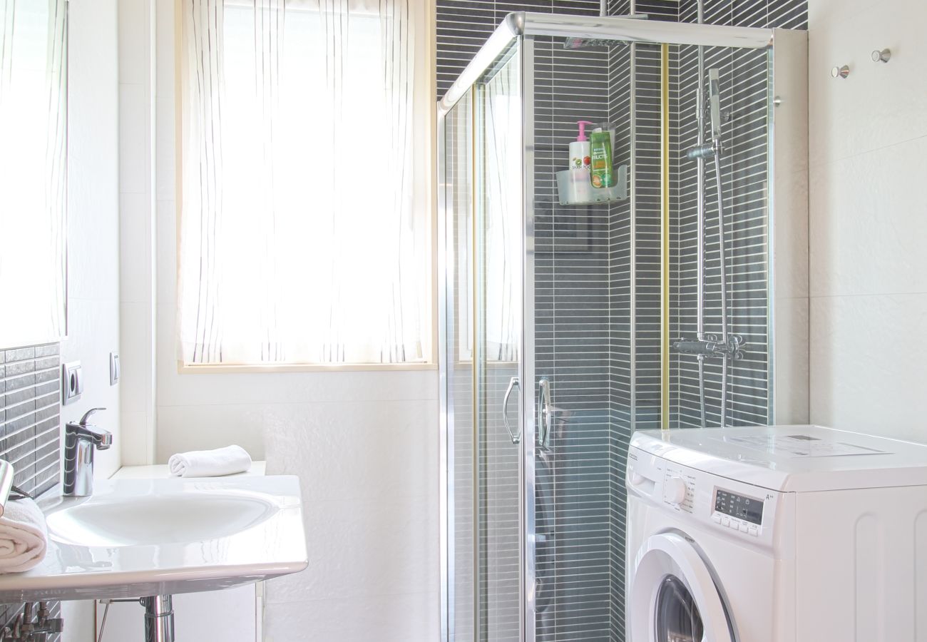 Casa en Suances - Villa Margarita con piscina, barbacoa y jardín